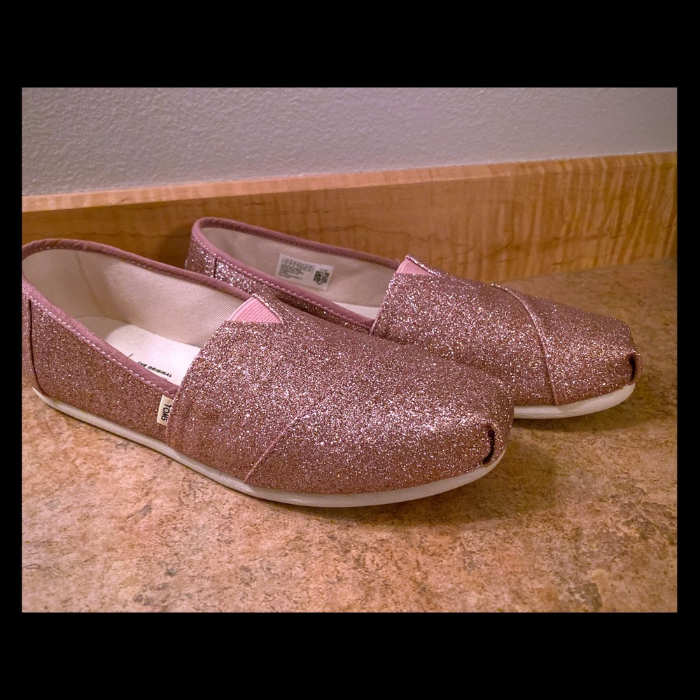 Toms